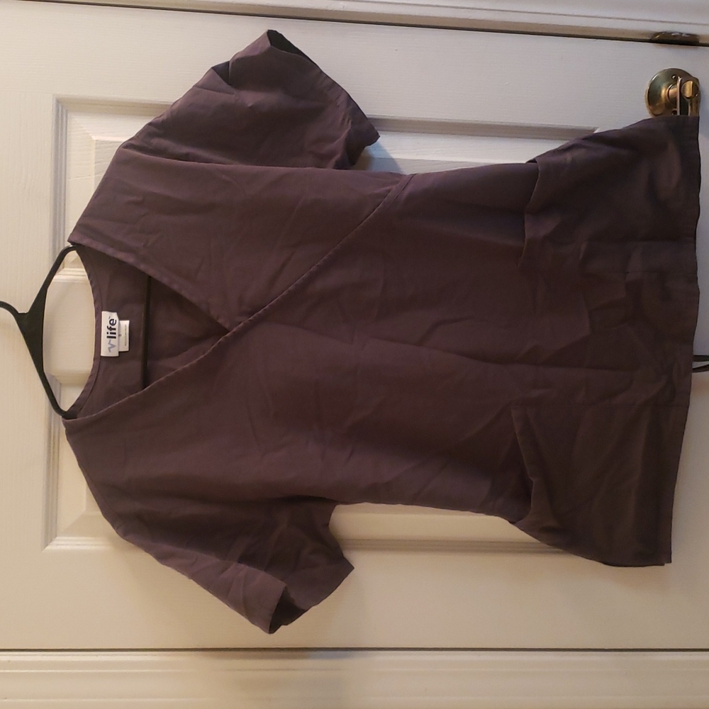 🤯3/$12 V Life Gray Scrub Top Size Small